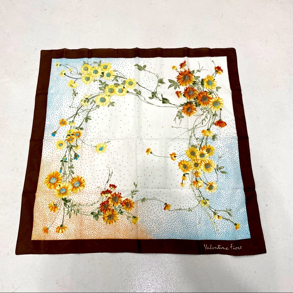 Valentina fiore wildflower scarf 31x31